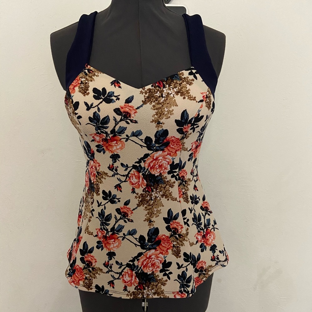 Floral print top